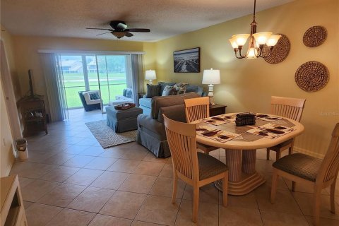 Condominio en alquiler en Bradenton, Florida, 2 dormitorios, 96.8 m2 № 1822866 - foto 8