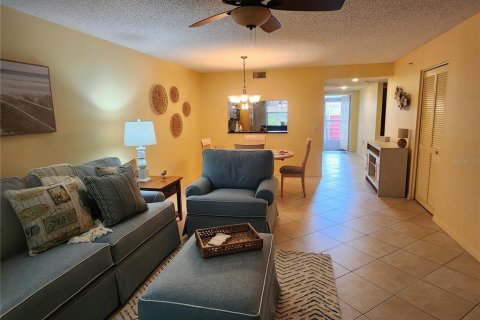 Condominio en alquiler en Bradenton, Florida, 2 dormitorios, 96.8 m2 № 1822866 - foto 9