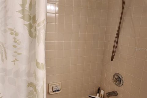 Condominio en alquiler en Bradenton, Florida, 2 dormitorios, 96.8 m2 № 1822866 - foto 28