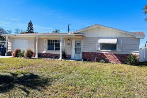 House in Holiday, Florida 3 bedrooms, 98.1 sq.m. № 1590648 - photo 4