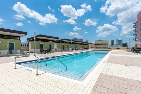Condo in Tampa, Florida, 2 bedrooms  № 1654060 - photo 19