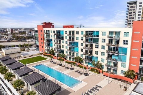 Condo in Tampa, Florida, 2 bedrooms  № 1654060 - photo 2