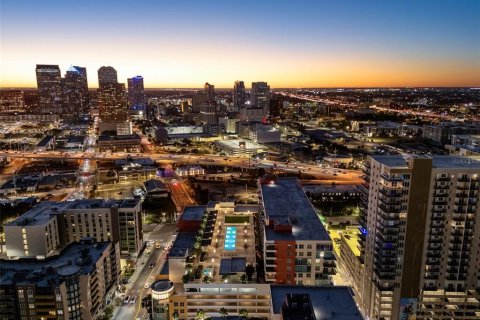 Condo in Tampa, Florida, 2 bedrooms  № 1654060 - photo 30