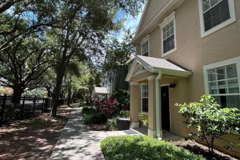 Condominio en alquiler en Orlando, Florida, 2 dormitorios, 101.64 m2 № 1823322 - foto 2