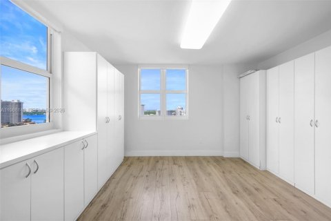 Copropriété à vendre à Aventura, Floride: 3 chambres, 285.49 m2 № 2251599 - photo 19