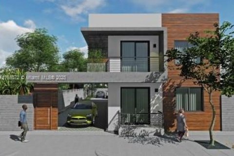 House in Miami, Florida 3 bedrooms № 1737477 - photo 1