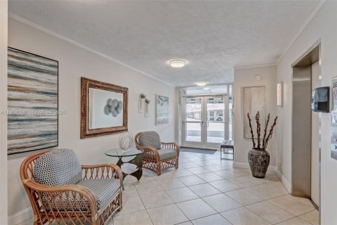 Condo in Lake Park, Florida, 2 bedrooms  № 2045766 - photo 27