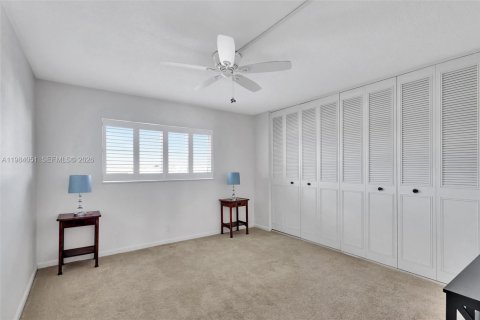 Condo in Lake Park, Florida, 2 bedrooms  № 2045766 - photo 24