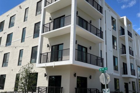 Condo in Doral, Florida, 3 bedrooms in URBANA  № 1834495 - photo 17