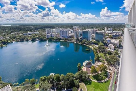 Condo à Orlando, Floride, 4 chambres  № 2427510