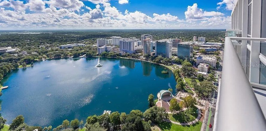 Condo à Orlando, Floride, 4 chambres  № 2427510