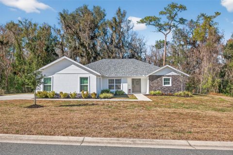 House in Belleview, Florida 3 bedrooms, 198.16 sq.m. № 2213413 - photo 2