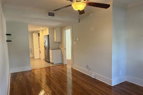 Appartement à louer à Tampa, Floride: 1 chambre, 69.12 m2 № 2424404 - photo 3