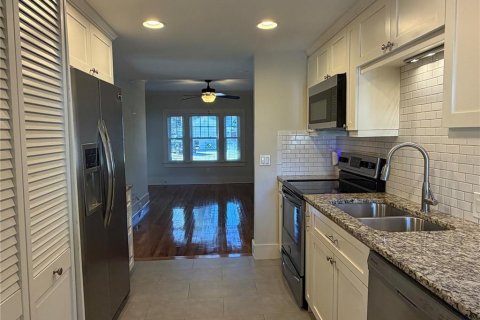 Appartement à louer à Tampa, Floride: 1 chambre, 69.12 m2 № 2424404 - photo 4
