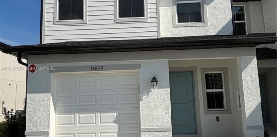 Таунхаус в Форт Майерс, Флорида 3 спальни № 2039045