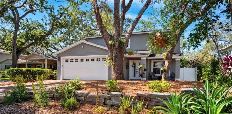 Casa en Saint Petersburg, Florida 4 dormitorios, 280.19 m2 № 1757105