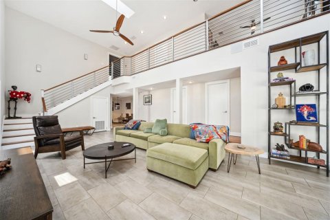 Casa en venta en Saint Petersburg, Florida, 4 dormitorios, 280.19 m2 № 1757105 - foto 20