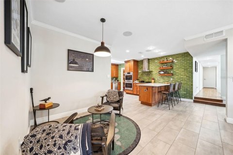 Casa en venta en Saint Petersburg, Florida, 4 dormitorios, 280.19 m2 № 1757105 - foto 11