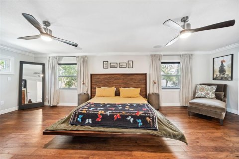 Casa en venta en Saint Petersburg, Florida, 4 dormitorios, 280.19 m2 № 1757105 - foto 26