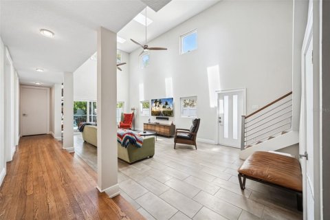 Casa en venta en Saint Petersburg, Florida, 4 dormitorios, 280.19 m2 № 1757105 - foto 15