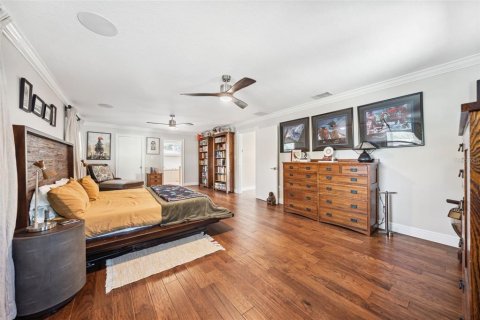 Casa en venta en Saint Petersburg, Florida, 4 dormitorios, 280.19 m2 № 1757105 - foto 28