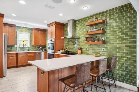 Casa en venta en Saint Petersburg, Florida, 4 dormitorios, 280.19 m2 № 1757105 - foto 4