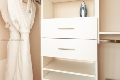 Apartamento en alquiler en Miami, Florida, 56.11 m2 № 2042611 - foto 5