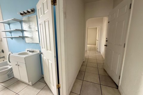 Apartamento en alquiler en Homestead, Florida, 2 dormitorios, 439.61 m2 № 2177229 - foto 9