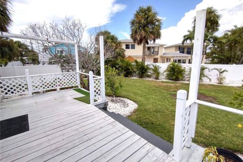 Casa en venta en Redington Beach, Florida, 3 dormitorios, 116.69 m2 № 1813687 - foto 21