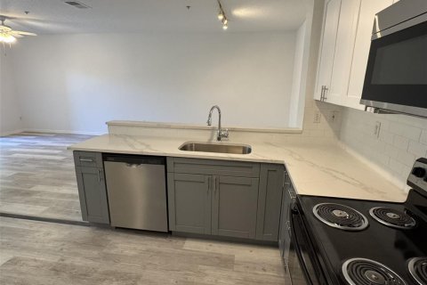 Condo in Saint Augustine, Florida, 1 bedroom № 2105981 - photo 6