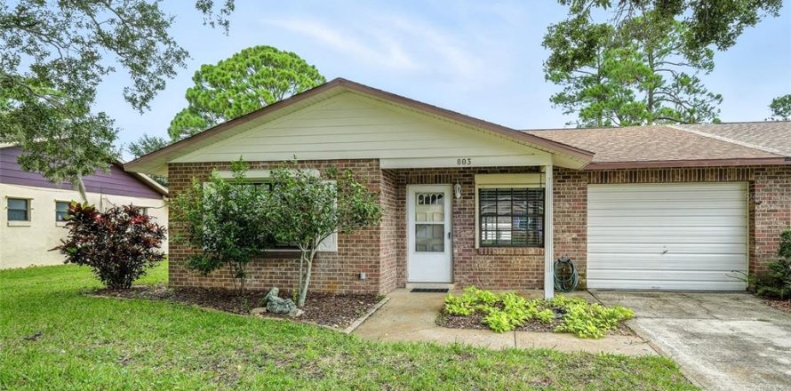 Duplex in Edgewater, Florida 2 bedrooms, 122.17 sq.m. № 1908039