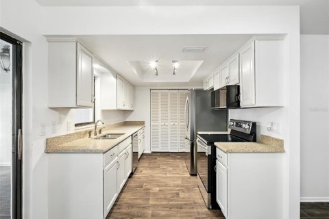 Duplex in Edgewater, Florida 2 bedrooms, 122.17 sq.m. № 1908039 - photo 16