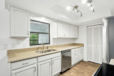 Duplex in Edgewater, Florida 2 bedrooms, 122.17 sq.m. № 1908039 - photo 17