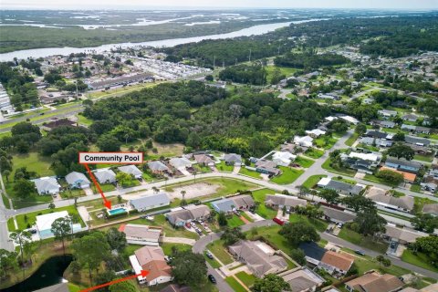 Duplex in Edgewater, Florida 2 bedrooms, 122.17 sq.m. № 1908039 - photo 8