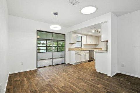 Duplex in Edgewater, Florida 2 bedrooms, 122.17 sq.m. № 1908039 - photo 13