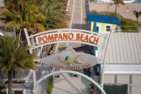 Casa en alquiler en Pompano Beach, Florida, 3 dormitorios, 128.58 m2 № 959193 - foto 1