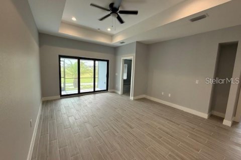Apartment in Punta Gorda, Florida 3 bedrooms, 112.6 sq.m. № 2403598 - photo 4