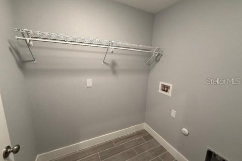 Apartment in Punta Gorda, Florida 3 bedrooms, 112.6 sq.m. № 2403598 - photo 13