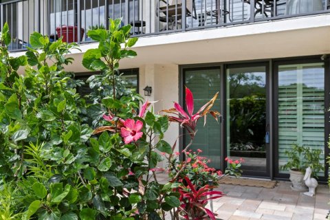 Condominio en Belleair, Florida, 2 dormitorios № 2094211