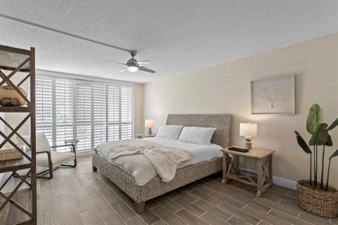 Condominio en venta en Belleair, Florida, 2 dormitorios, 123.1 m2 № 2094211 - foto 7