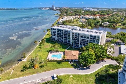 Condominio en venta en Belleair, Florida, 2 dormitorios, 123.1 m2 № 2094211 - foto 3