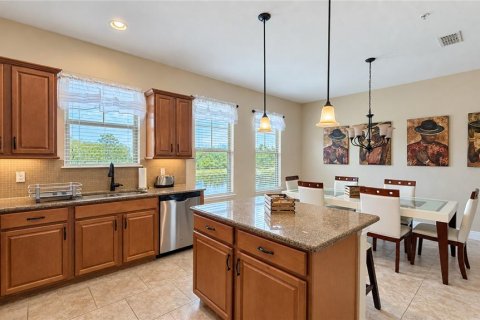 Townhouse in Orlando, Florida 3 bedrooms, 209.03 sq.m. № 2393842 - photo 8
