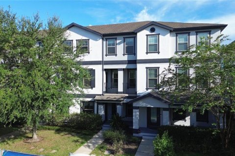 Townhouse in Orlando, Florida 3 bedrooms, 209.03 sq.m. № 2393842