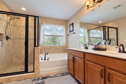 Townhouse in Orlando, Florida 3 bedrooms, 209.03 sq.m. № 2393842 - photo 24
