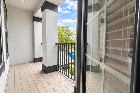 Townhouse in Orlando, Florida 3 bedrooms, 209.03 sq.m. № 2393842 - photo 16