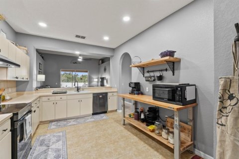 Купить виллу или дом в Лейкленд, Флорида 8 комнат, 189.15м2, № 1677960 - фото 25