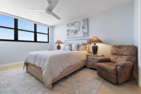Condo in North Palm Beach, Florida, 2 bedrooms № 2249743 - photo 17