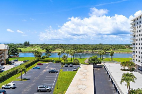 Condo in North Palm Beach, Florida, 2 bedrooms № 2249743 - photo 25