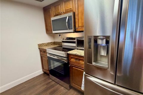 Condo in Tampa, Florida, 1 bedroom № 2221142 - photo 6
