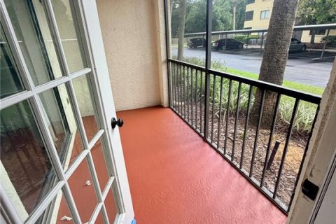 Condo in Tampa, Florida, 1 bedroom № 2221142 - photo 13